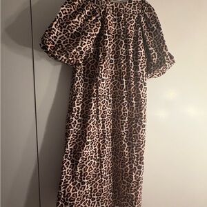 H&M Leopard Print Midi puff sleeve dress